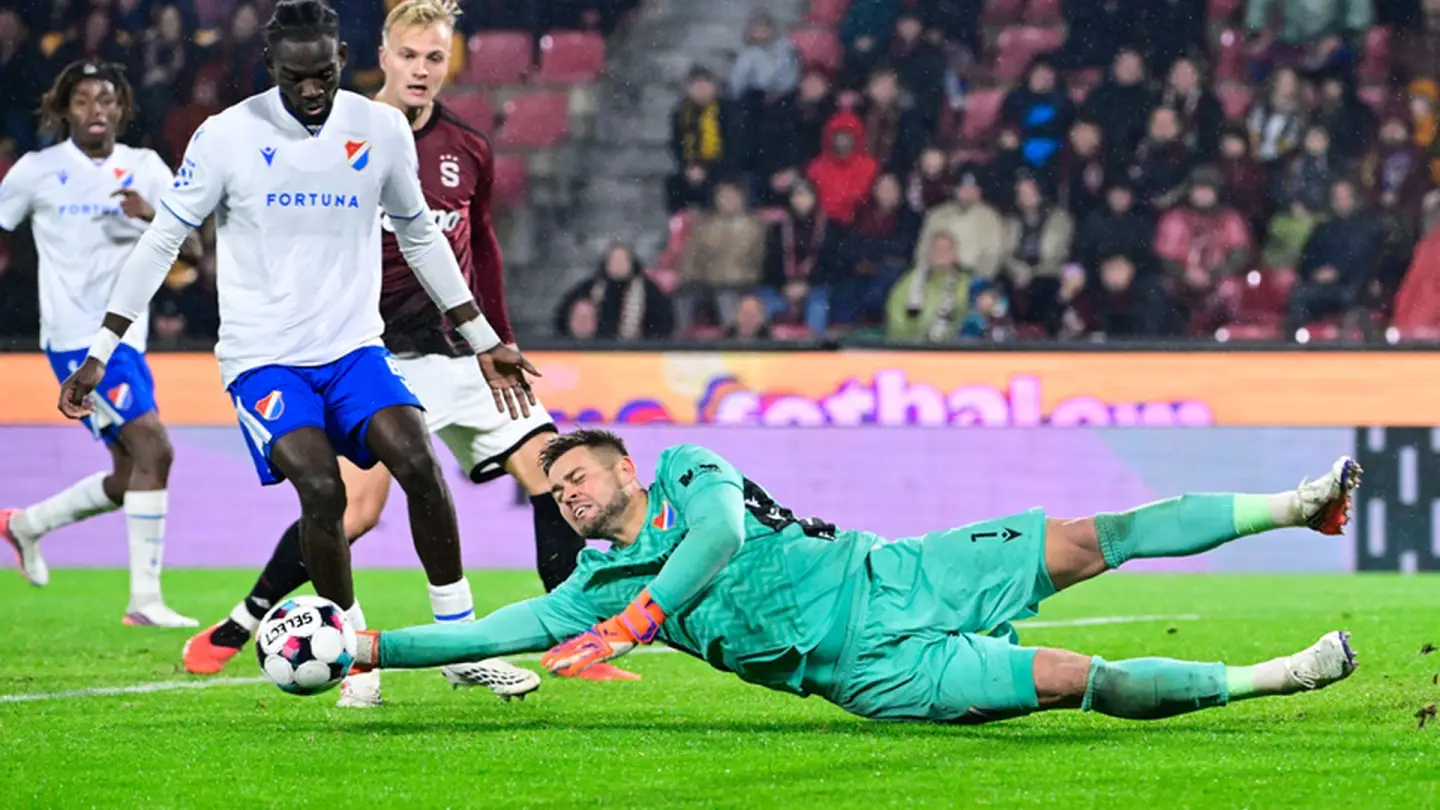 Baník vyhrál na Spartě 2:0 a postoupil do čtvrtfinále MOL Cupu